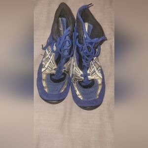 Men's size 10 blue asics wrestling shoes